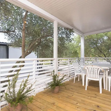 营地 Sibenik 亚德里亚